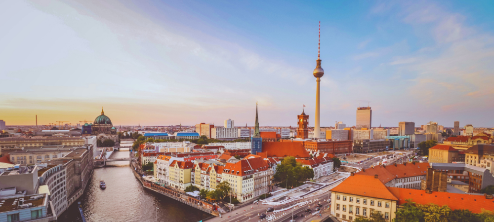SEPTEMBER BERLIN HANGOUT: Sunday Coffee Edition